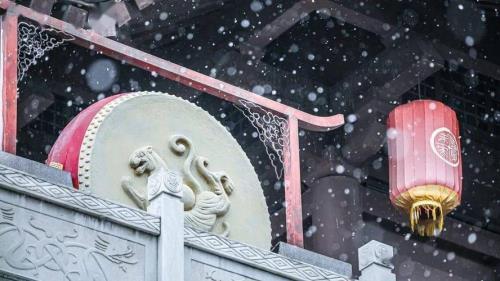 初雪未央是什么意思