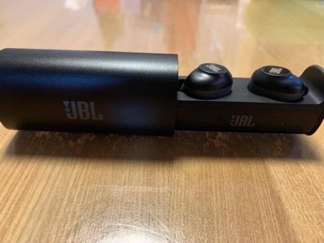 jbl230tws使用说明