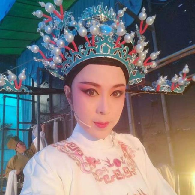 方玉娘祭塔讲什么故事