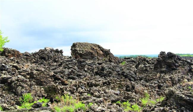 西湖是火山堰塞湖吗