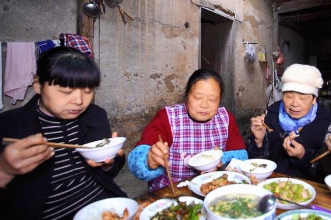 女婿和丈母娘单独吃饭怎么办