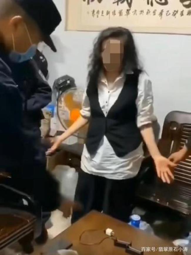 美女被小偷抓住会怎么样