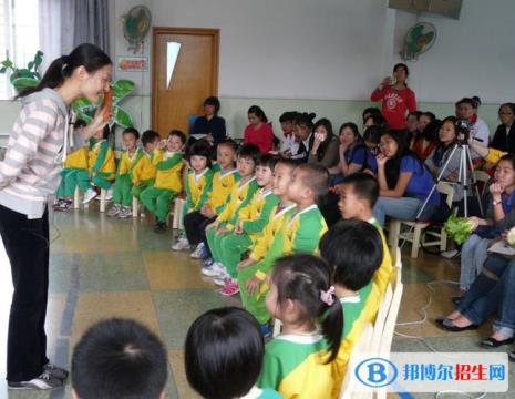 18岁可以去读幼师吗