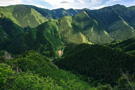 兰州周围的山是什么山系