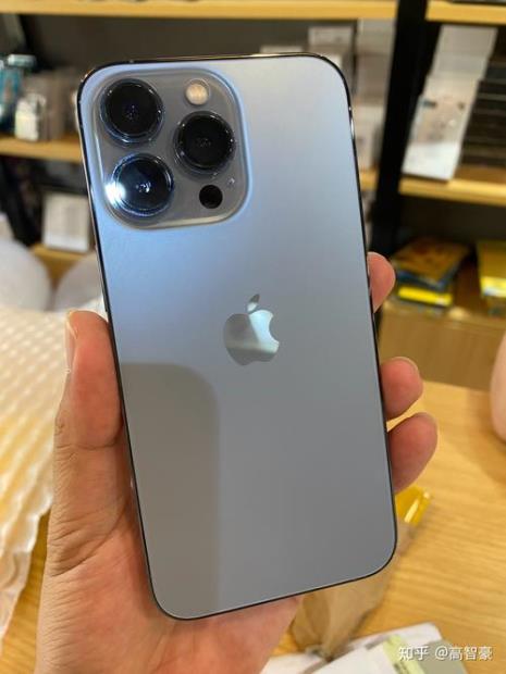 iphone13promax拍星空有绿点