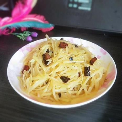 酸辣土豆丝不熟能吃吗