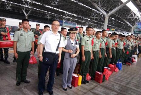 当兵和学铁路供电那个好