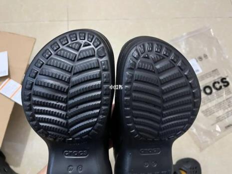 怎样鉴别crocs/卡骆驰鞋真假crocs真假辨别