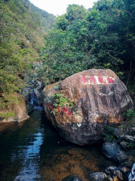 银瓶山哪个入口上去风景比较好