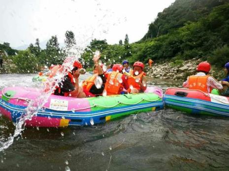 尧山大峡谷漂流和天河漂流区别