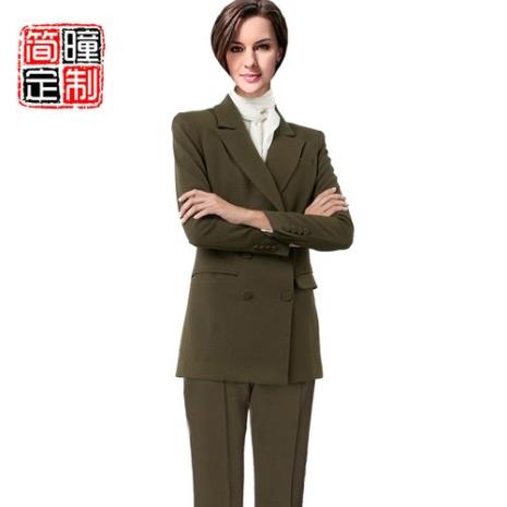 军装西服叫什么