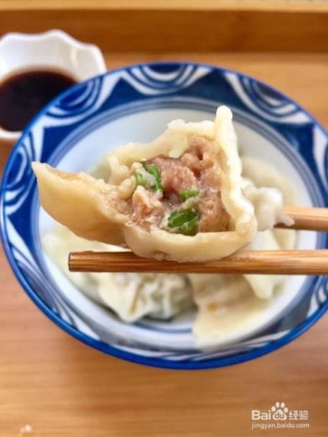 猪肉芹菜馅饺子怎么做好吃