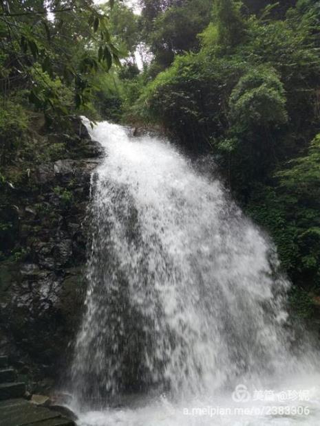 梅岭神龙潭和洗药湖哪个好玩