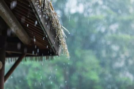 余光中三次听雨内心感受