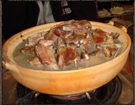 腊鱼腊肉火锅做法