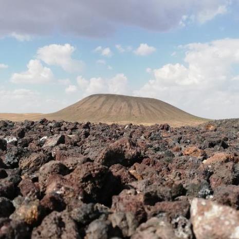 乌兰哈达火山喷发时物质来源