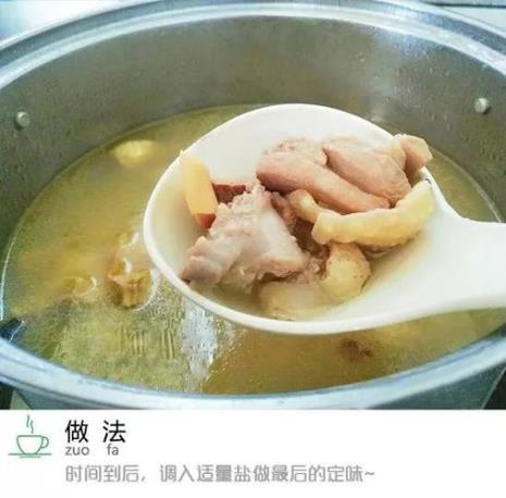 墨鱼红烧鸡怎么做