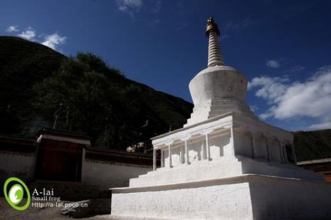 五台山和拉卜楞寺的关系