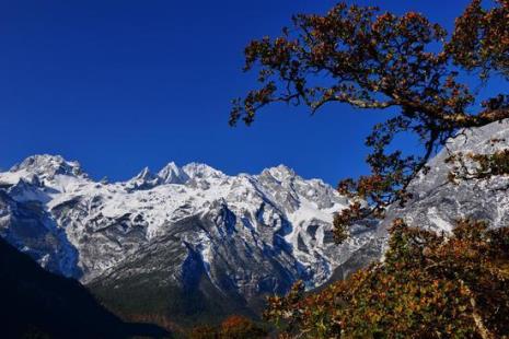 玉龙雪山海拔高度是多少米