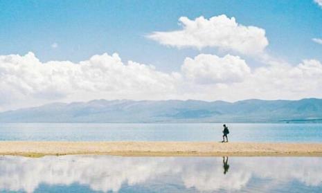 青海湖是世界第一大咸水湖