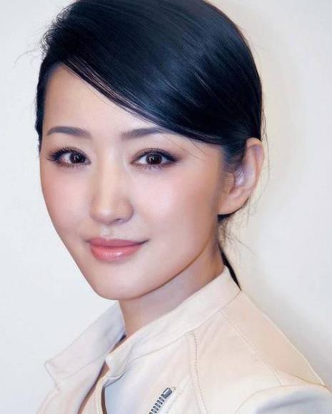 杨钰莹的简介