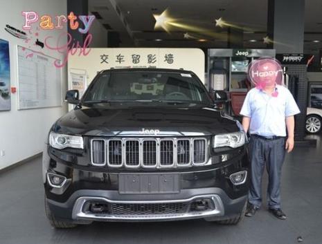 jeep衣服和jeep汽车是一家公司吗