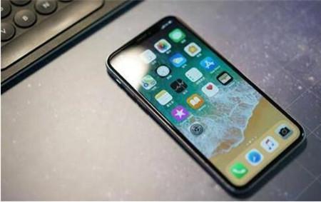 iphone11屏幕突然变暗触屏失灵