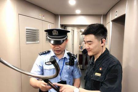 上海铁路乘警招聘条件