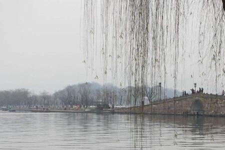 西湖断桥怎么买门票