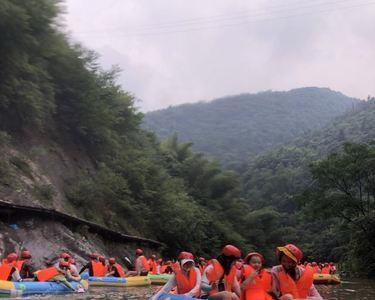 霍山大峡谷漂流什么时候去人少