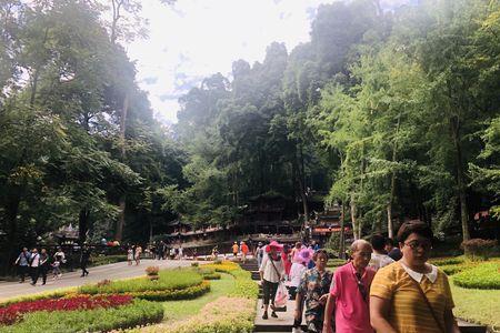 瓦屋山和青城山哪个好玩