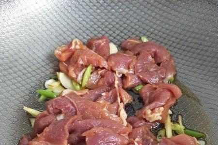 肉片炒多久熟