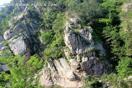 山崖和山涯的区别