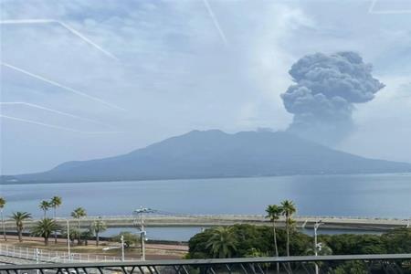 富士山冒烟了咋不爆发