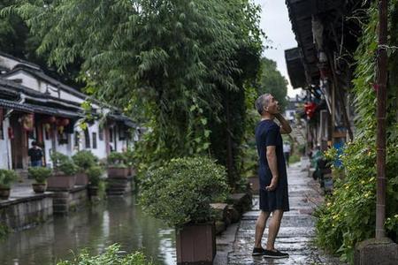 霪雨霏霏什么意思