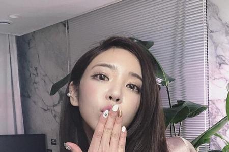 形容女生的除了御姐还有什么