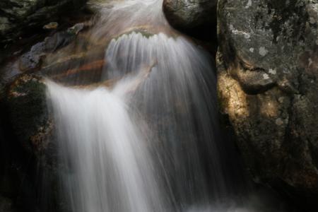 陕西秦岭牛槽湾在什么地方