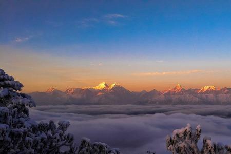 泸定有多少座雪山