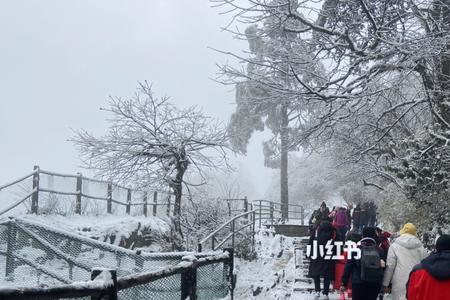 6月峨眉山顶有雪吗