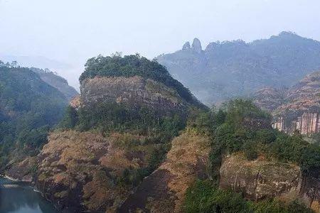 武当山和武夷山的区别