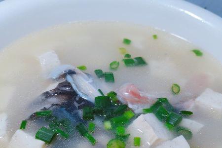 白鲢鱼清炖豆腐正宗做法