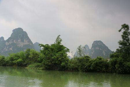 山连山水连水原唱