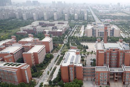 郑大和南京工业大学哪个比较好