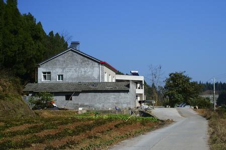 标准的村村通公路是多宽