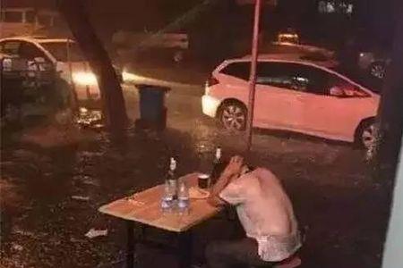 那夜的雨撕心裂肺女声版原唱