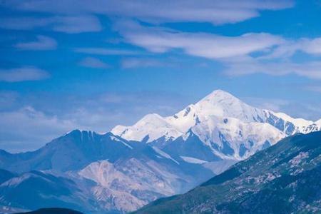 高山仰止可以夸人业务水平吗