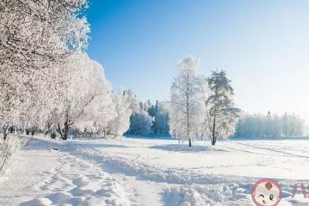 旅游下雪文案朋友圈