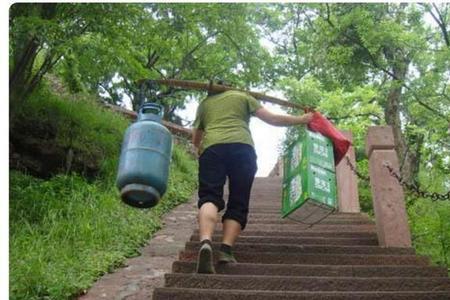 为什么三岁孩子不能去山上