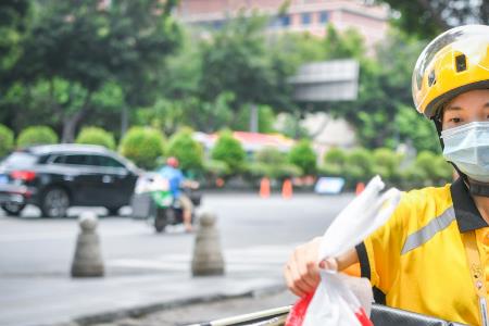 晚上点外卖怎么找女外卖员配送