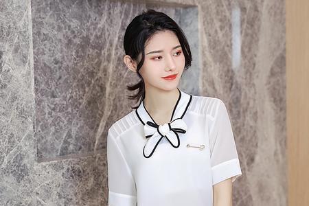 sfl是什么牌子的衣服